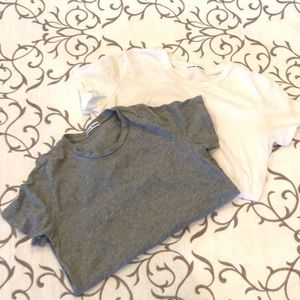 Set of 2 Reformation t-shirts